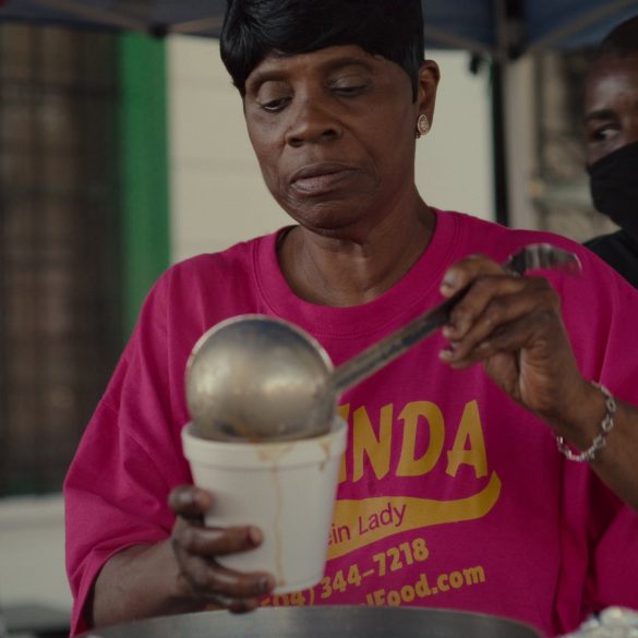 Ms. Linda Green in 'Street Food: USA'. Cr. Courtesy of Netflix © 2022